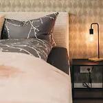 Tip! Toplage In Dresden! Moderne 100 Qm Ferienwohnung Fuer Familien Und Kleine Gruppen