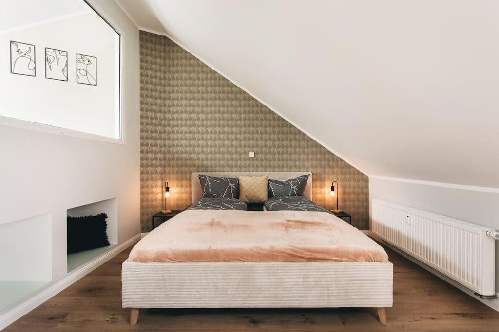 Tip! Toplage In Dresden! Moderne 100 Qm Fuer Familien Und Kleine Gruppen Apartment