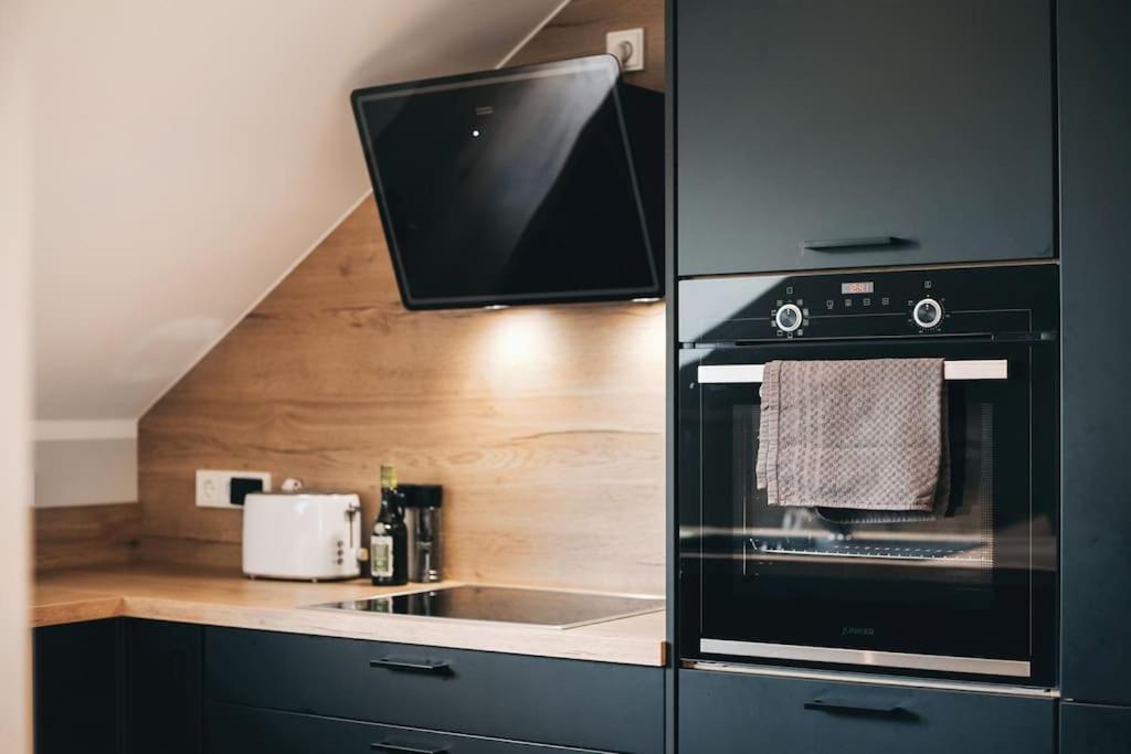 Tip! Toplage In Dresden! Moderne 100 Qm Fuer Familien Und Kleine Gruppen * Dresden